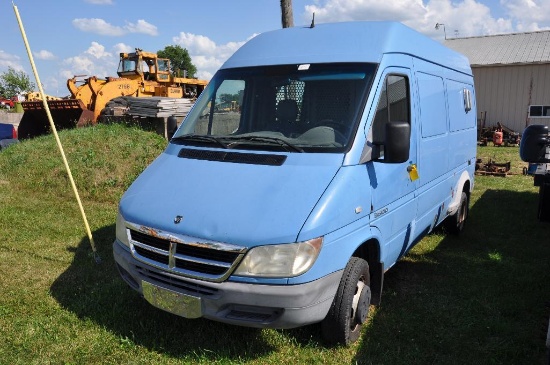 '04 Dodge 3500 Sprinter service van