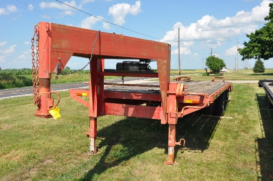 29' gooseneck flatbed trailer