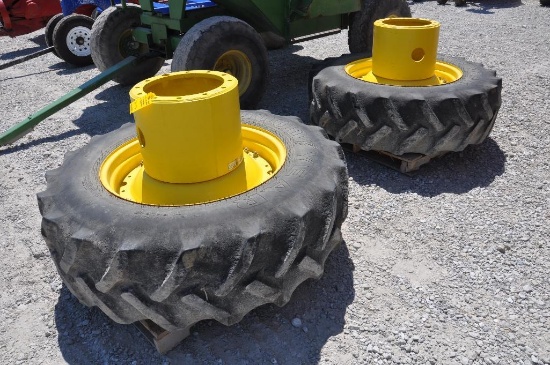 (2) 420/85R34 front duals and spacer for JD 8000 series