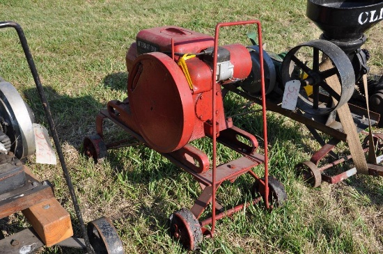 IHC 1.5-2.5 HP engine mounted on steel wheel truck