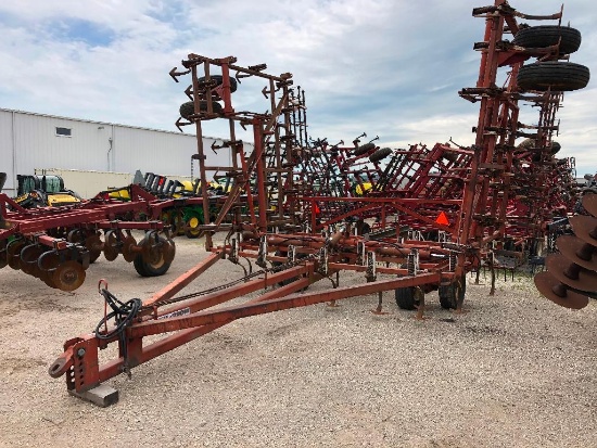 Wilrich 34' field cultivator