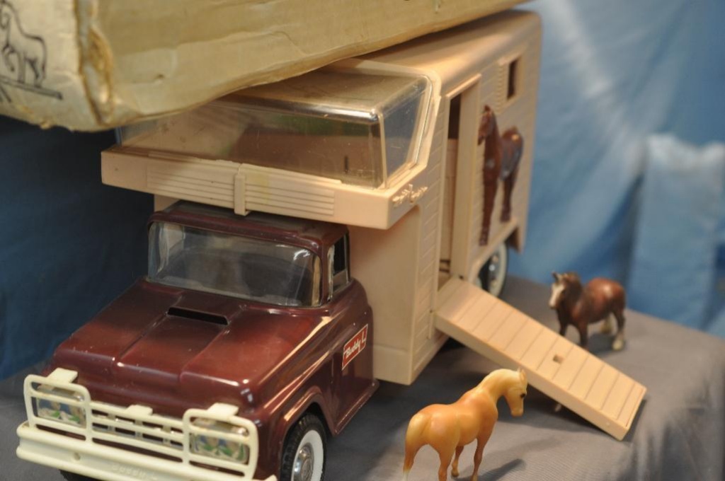buddy l stables truck