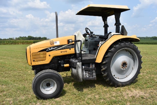 '04 Challenger MT425B 2wd tractor