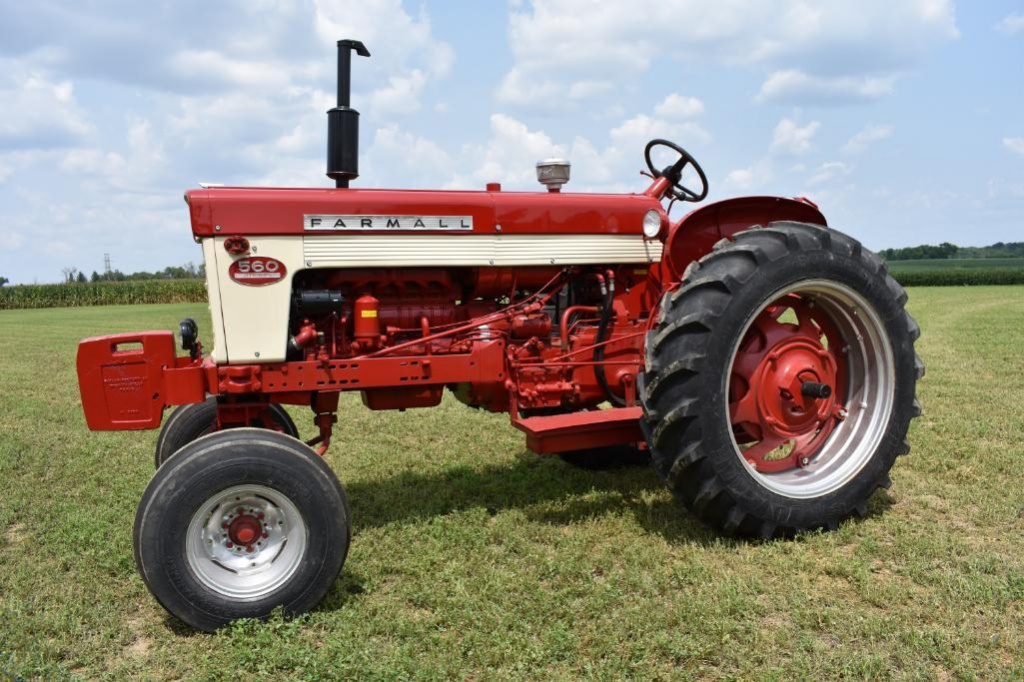 62 Farmall 560 2wd Tractor Farm Machinery Implements Tractors 2wd Tractors Online Auctions Proxibid