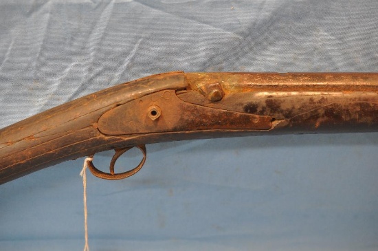 EARLY AND ROUGH BLACK POWDER FIREARM
