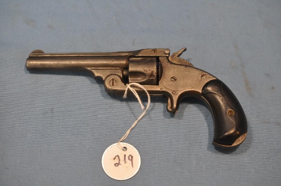 SMITH AND WESSON .32 CAL. REVOLVER
