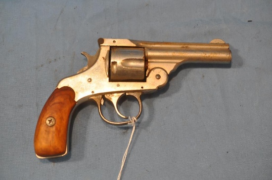 H & R REVOLVER