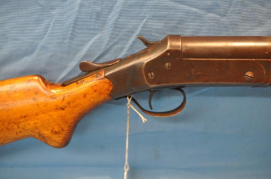 STEVEN'S 12 GAUGE SINGLE SHOT SHOTGUN