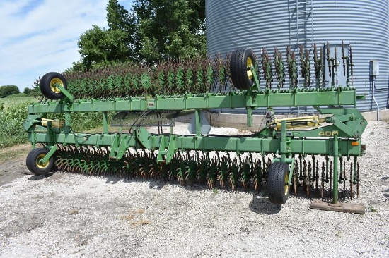 JD 400 40' rotary hoe