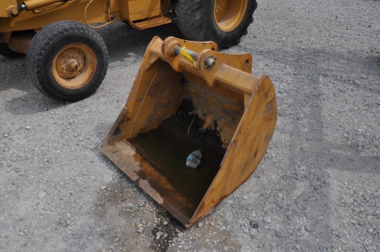 36" smooth edge digging bucket