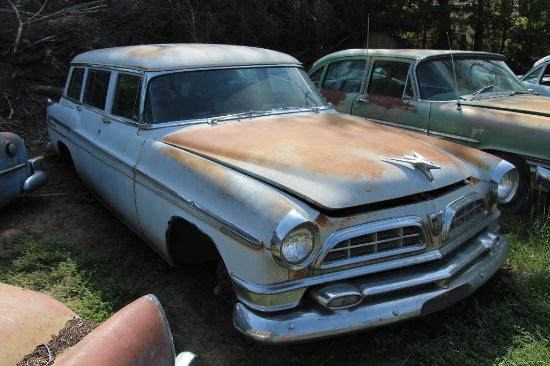 1955 CHRYSLER NEW YORKER DELUXE STATION WAGON