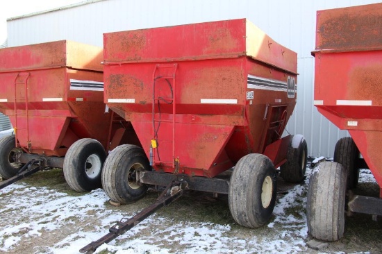 Westendorf 400 400 bu. gravity wagons