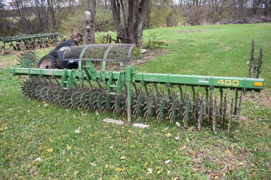 John Deere 400 15' rotary hoe