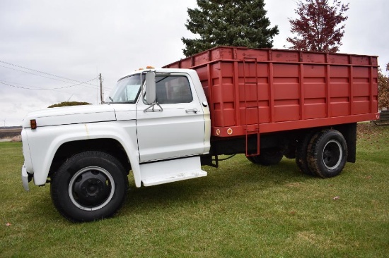 Ford F600 grain truck