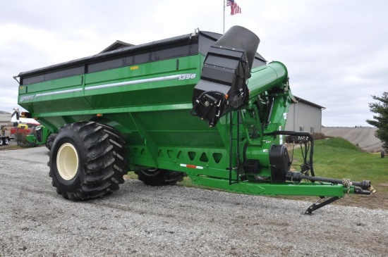 Brent 1396 grain cart