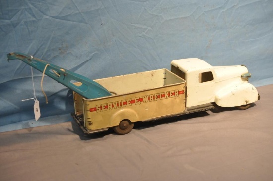 17" LONG PRESSED STEEL SERVICE WRECKER TRUCK