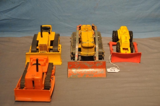 (4) TOY CRAWLERS INCLUDING HUBLEY