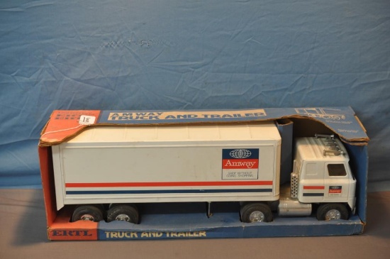 ERTL AMWAY TRUCK & TRAILER