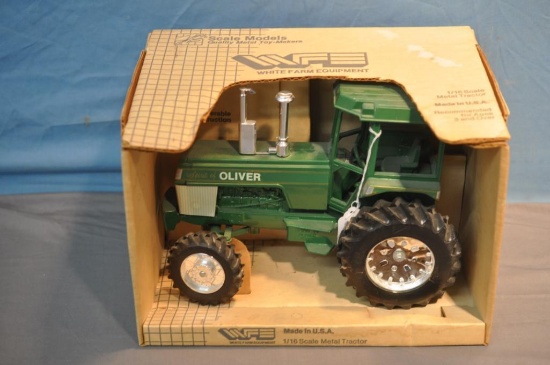 SCALE MODELS 1/16TH SCALE SPIRIT OF OLIVER TRACTOR, 1988