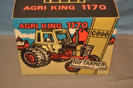 ERTL 1/16TH SCALE CASE AGI KING 1170 TRACTOR, 1996 TOY FARMER