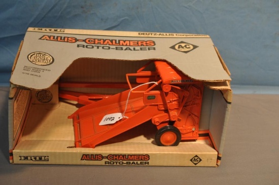 ERTL 1/16TH SCALE AC ROTO-BALER
