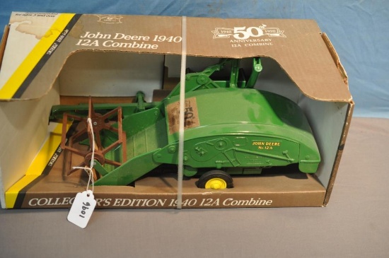 ERTL 1/16TH SCALE JD 12A COMBINE
