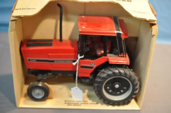 ERTL 1/16TH SCALE IH 5088 TRACTOR