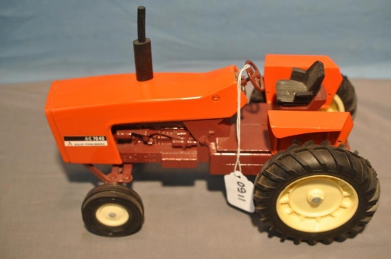 ERTL 1/16TH SCALE AC 7040 TRACTOR