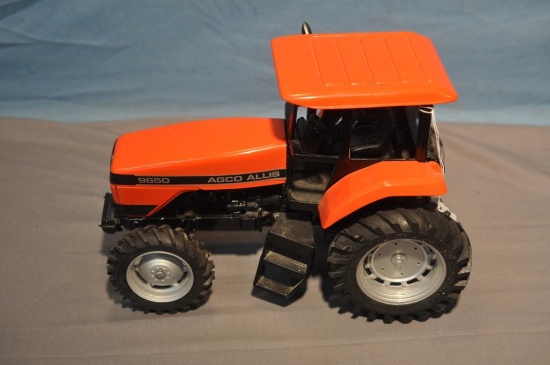 1/16TH SCALE AGCO-ALLIS 9650 TRACTOR