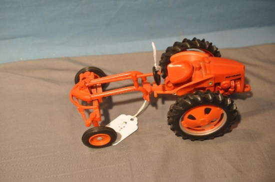 1/16TH SCALE AC ANTIQUE TRACTOR NO. 1