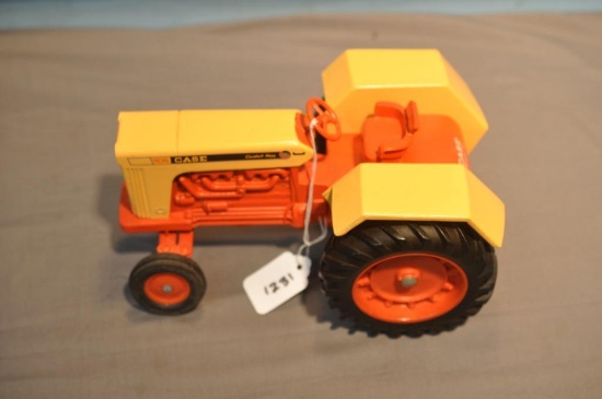 ERTL 1/16TH SCALE CASE 1030 TRACTOR