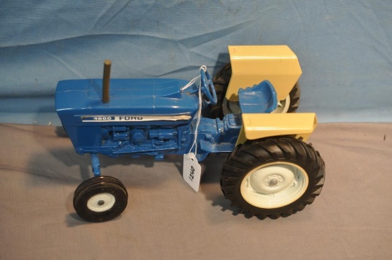 ERTL 1/16TH SCALE FORD 4600 TRACTOR