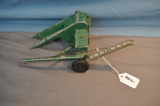 OLIVER ONE-ROW PULL-TYPE PICKER