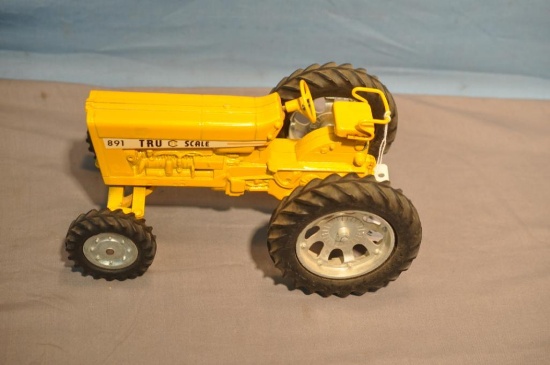 TRU-SCALE 1/16TH SCALE 891 TRACTOR