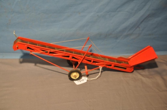 TRU-SCALE 1/16TH SCALE BELT ELEVATOR