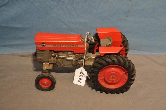 ERTL 1/16TH SCALE MF 175 DIESEL TRACTOR