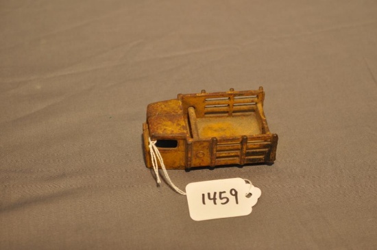 3.5" CAST IRON STAKE TRUCK