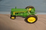 1/16TH SCALE JD 620 TRACTOR
