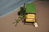 1/16TH SCALE JD COMBINE
