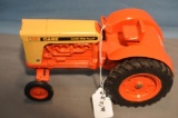 ERTL 1/16TH SCALE CASE 930 TRACTOR