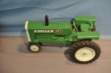 ERTL 1/16TH SCALE OLIVER 1800 TRACTOR