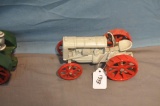 ERTL 1/16TH SCALE FORDSON TRACTOR
