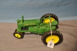 ERTL 1/16TH SCALE JD TRACTOR