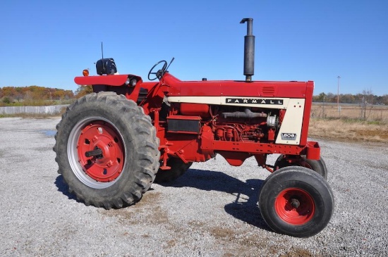 1966 Farmall 806 2wd tractor