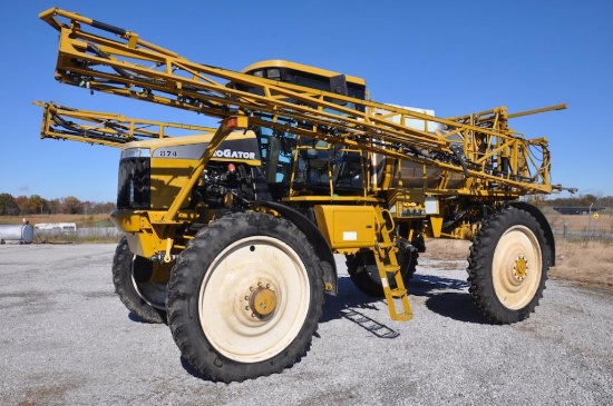 AgChem 874 Rogator self-propelled sprayer