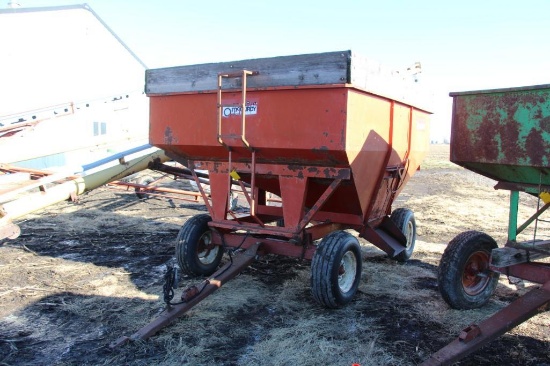 Unverferth 225 bu. gravity wagon w/ Unverferth gear