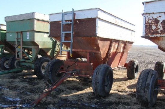 Behlen 300 bu. Gravity wagon