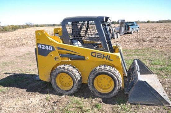 '12 Gehl 4240 E-Series skidsteer