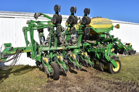 2013 John Deere 1790 CCS 12/23 planter