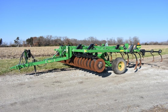 2013 John Deere 714 11-shank 13' disk chisel